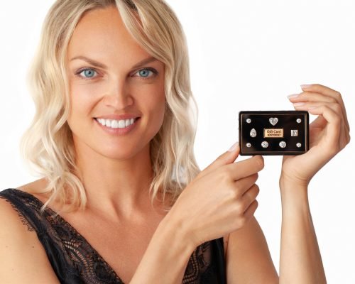 Gift_card_with_model_WEB