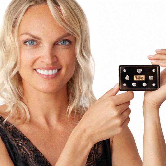 Gift_card_with_model_WEB